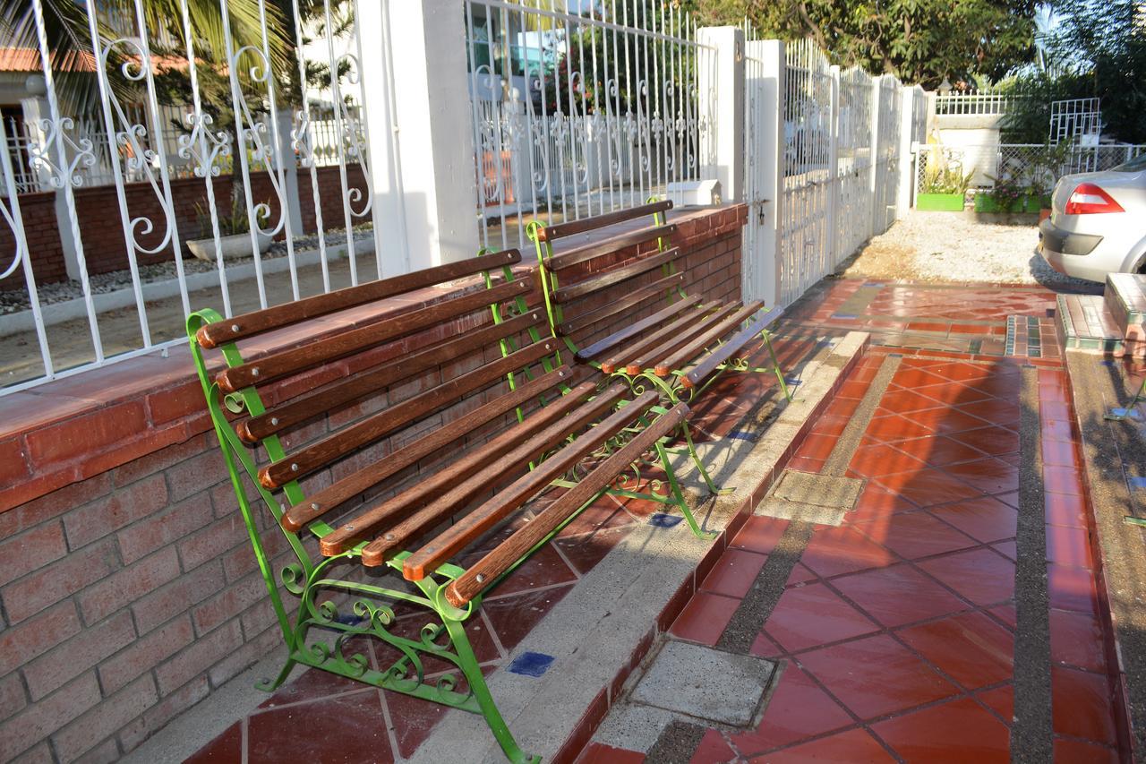 Casa De Mony Hostal *
