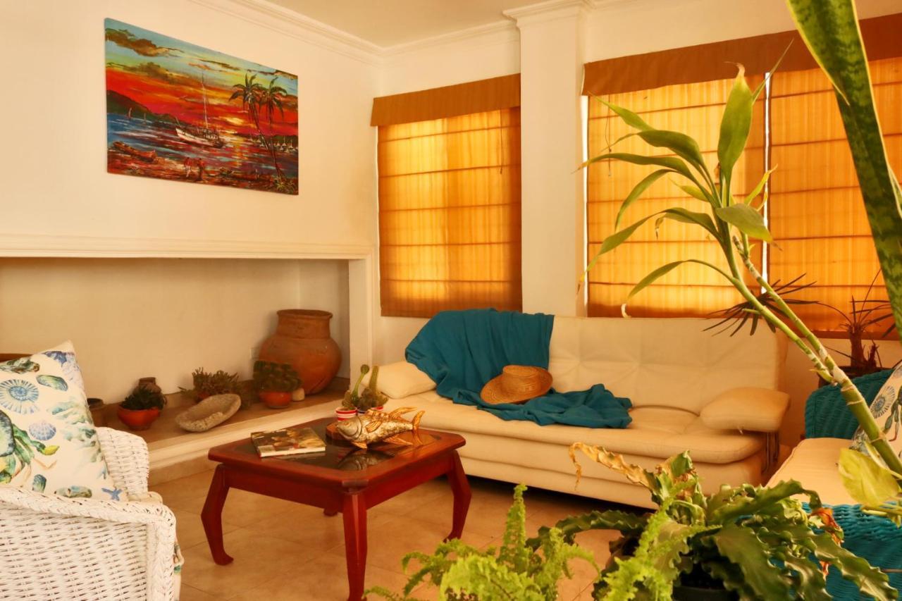 Casa De Mony Hostal *